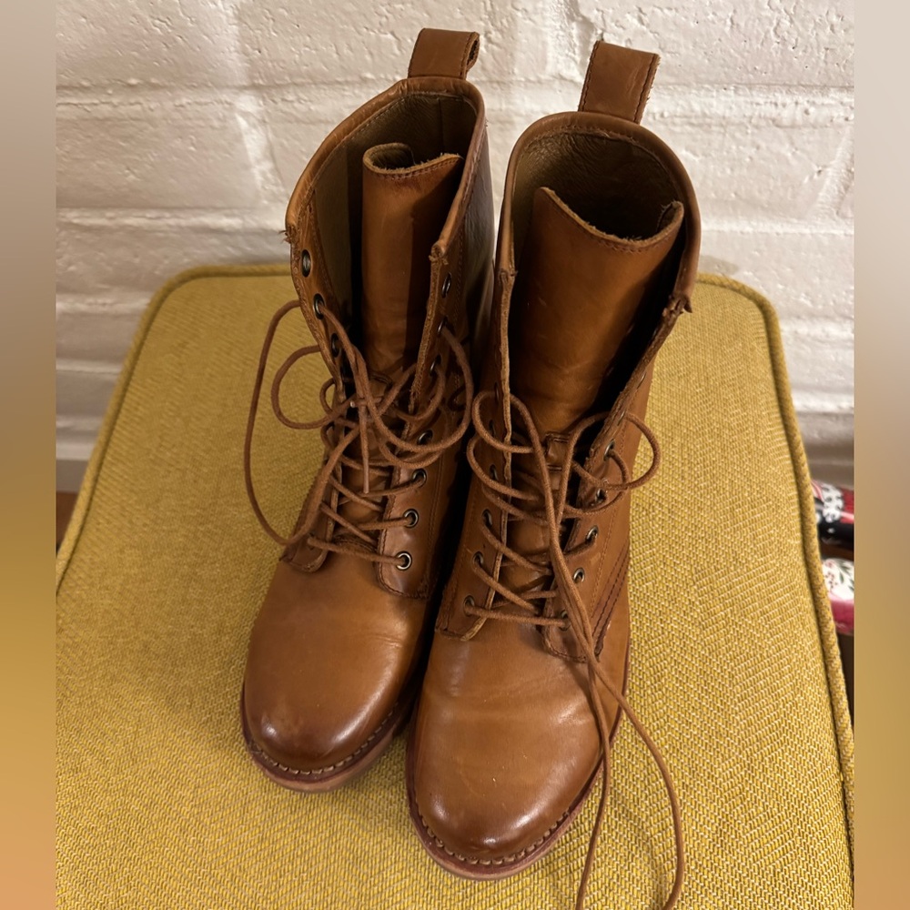 FRYE Veronica Flex Combat boot